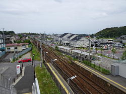 名鉄藤川駅跨線橋から道の駅を見る。／2806-03fujikawa_nishi24s.jpg